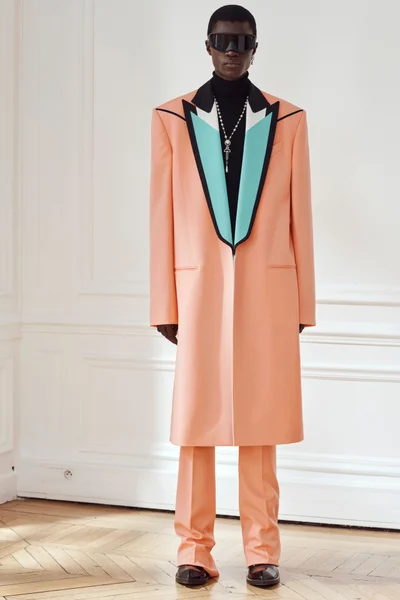 Look 12